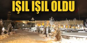 Erzurum Kalesi ve Saat Kulesi ışıklandırıldı