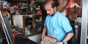 20 yıllık esnaf Talip Kocaman 10 yıldır kendini iyiliğe adadı