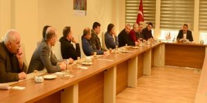 Başkan Sunar muhtarlarla istişare etti