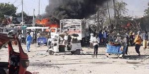 Somali'de bombalı saldırı: 90'dan fazla ölü