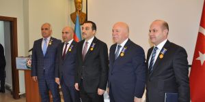 Azerbaycan’ın 100. yıl anısına madalya verildi