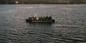 Bodrum’da 48 göçmen su alan tekneden kurtarıldı