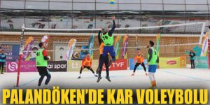 Erzurum'da kar üzerinde voleybol heyecanı