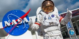 NASA'nın Ay'a insan gönderme hedefi 2 yıl gecikebilir