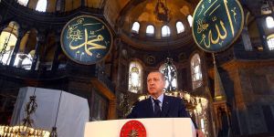 Erdoğan, Ayasofya’nın ibadete açılmasına ilişkin kararnameyi imzaladı