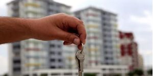 Resmi Gazete'de yayımlandı! Emlakçılıkta yeni dönem başlıyor