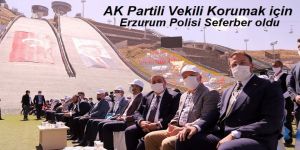 Erzurum'da Parti gezisine çıkan AK Partili milletvekilini 6 polis korudu