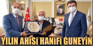 Erzurum'da yılın ahisi, kalfası ve çırağına plaket