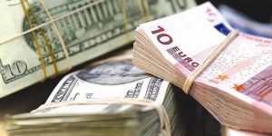 Dolar ve euroda yükseliş sürüyor.  Euro 8,92 lira, dolar 7,60 lira oldu