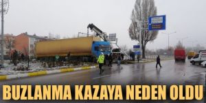 Erzurum'da buzlanma trafik kazasına neden oldu