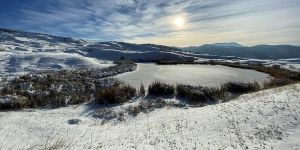 Erzurum’daki Dipsiz Göl soğuk hava nedeniyle buz tuttu