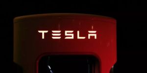 Tesla 1,5 milyar dolarlık Bitcoin satın aldı, piyasalar karıştı!
