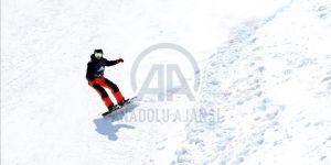Serbest stil kayak ve snowboard şampiyonası Erzurum'da düzenlendi