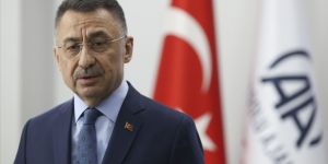 Fuat Oktay'dan emekli amirallere: Taşıdıkları rütbe ağır geliyorsa biz hafifletmesini biliriz