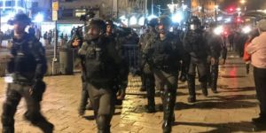 İsrail polisinden Şam Kapısı'nda Filistinlilere saldırı