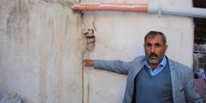 Depremden zarar gören evine yardım istedi