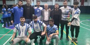 Voleybol turnuvasında renkli görüntüler ortaya çıktı