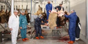 Oltu Cağ Kebap Fabrikası deneme üretimine başladı