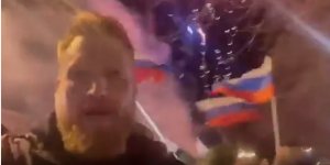 Putin'in tanıma kararından Donetsk sokaklarında halk havai fişeklerle kutlama yaptı