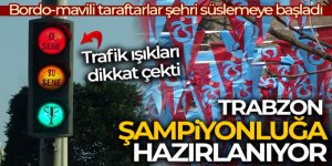 Trabzon bordo-maviye büründü