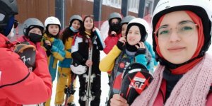 Misafir öğrenciler Palandöken'de