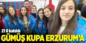 Badmintonda gümüş kupa Erzurum’a