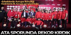 Milli güreşçiler 17 madalya ile Macaristan'da rekor kırdı