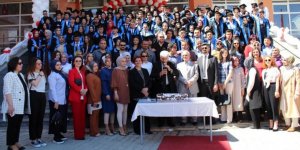 Yakutiye Anadolu Lisesi’nde mezuniyet coşkusu