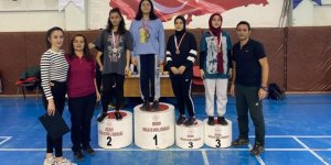 Badminton turnuvası sona erdi