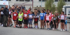 Erzurum’da atletizm kros yarışları düzenlendi