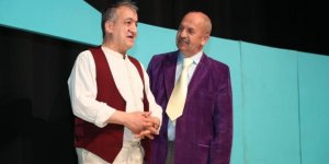 Erzurum Şehir Tiyatrosu seyircisiyle buluşuyor