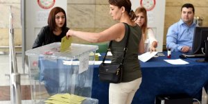 İYİ Parti yüzde 10'un altında kaldı