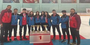 Dikel ve Çelebi'nin talebeleri kupaları topladı