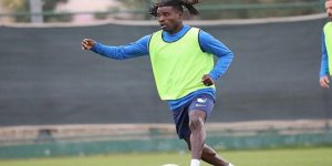 Bilazer, İlle de Estrela!