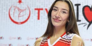 Hande Baladın doğum gününü ünlü isimlerle kutladı!