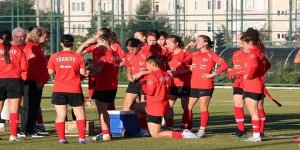 U19 Kadın Milliler Erzurum kampında