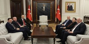 Erzurumlu vekillerden Bakan Yerlikaya'ya geçmiş olsun ziyareti