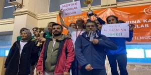 Erzurum'da Şampiyonlardan pankartlı tepki