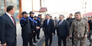 Vali Mustafa Çiftçi, Şenkaya’da İncelemelerde Bulundu