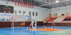 Erzurum'da liseli gençlerin Futsal heyecanı