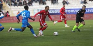 Dadaşın maçında düdük Saka'da