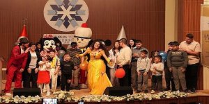 "Sevgi Varsa Engel Yoktur" diyip sahneye çıktılar