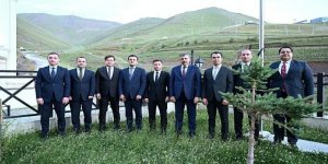 Kaymakamlar, Erzurum'a veda ediyor