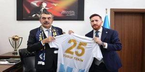 Bakan Tekin Erzurumspor'u ziyaret etti