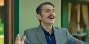 Zor günler geçiriyordu! Metin Keçeci çöpten kartonları alıp otobüse bindi