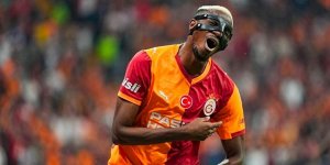 Çakar Osimhen'in sakatlığındaki tehlikeyi açıkladı