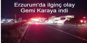Erzurum-Artvin kara yolunda gemi taşıyan tır trafiği aksattı