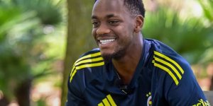 Fenerbahçe'den kovulan Jhon Duran'ın ilk maçında yaptıkları olay oldu