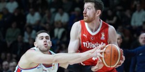 12 Dev Adam Sırbistan engelini geçti