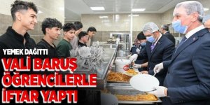 Erzurum'un yeni Valisi Baruş öğrencilerle iftar yaptı